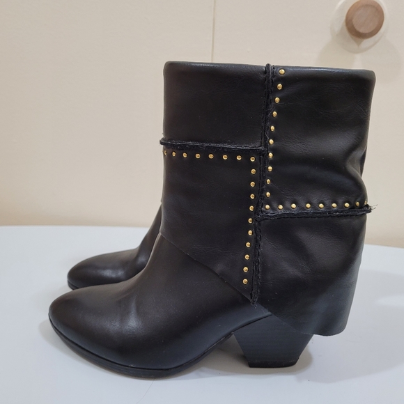 Fergie Boots sz 6 - Picture 4 of 9